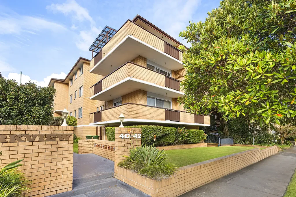Bondi 2침실 Parkside Apartment with Lock-Up Garage in Boutique Block