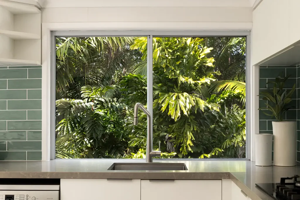 Buderim 4બેડરૂમ Family home with Rainforest Backdrop