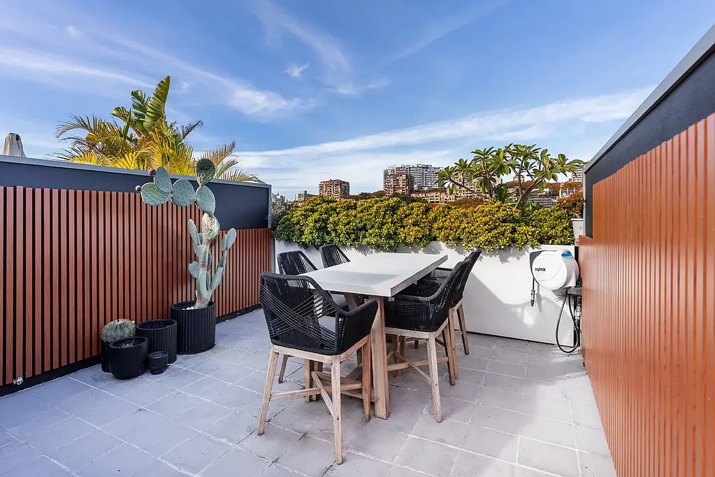 Woolloomooloo 1બેડરૂમ Refined Lifestyle Apartment in the Heart of Woolloomooloo - A rare investment opportunity achieving $1300 pw until January 2028