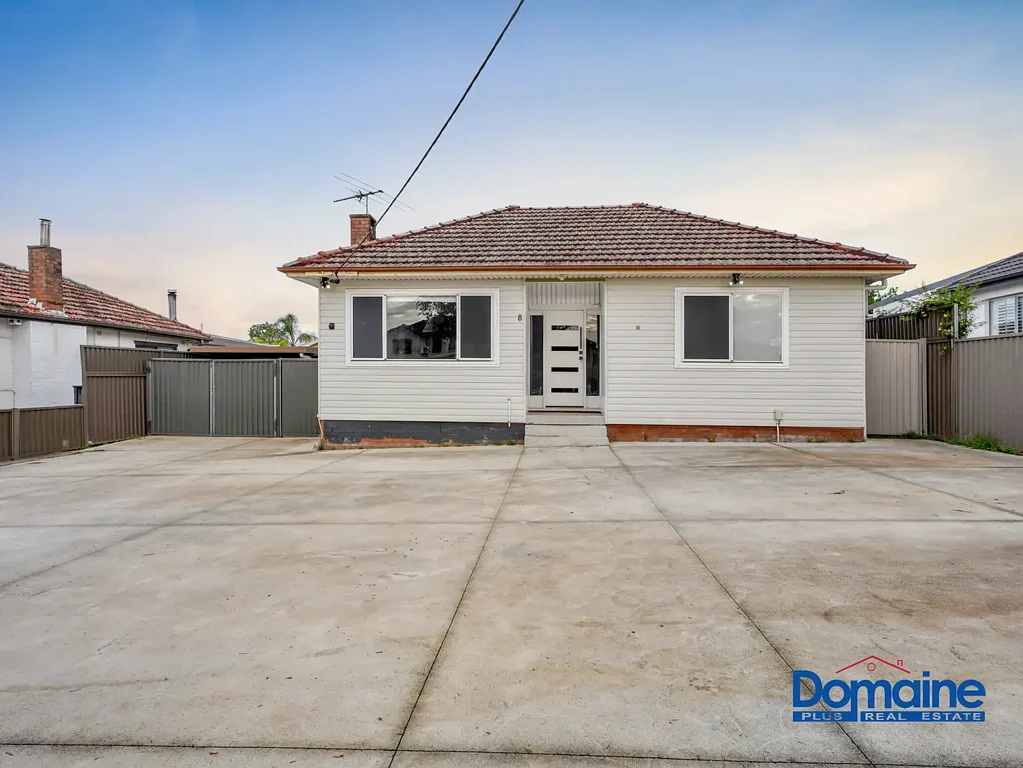 Lurnea 3Kwarto Large Land with Duplex Potential!