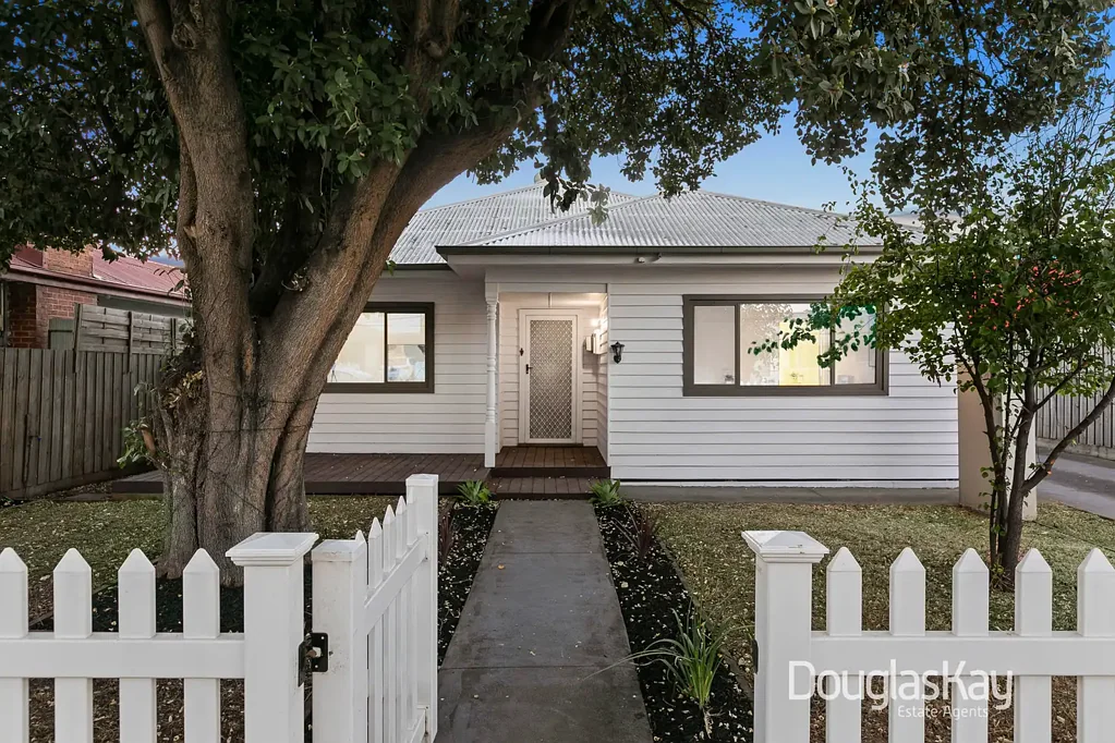 1/13 Maylands Street, Albion, VIC 3020