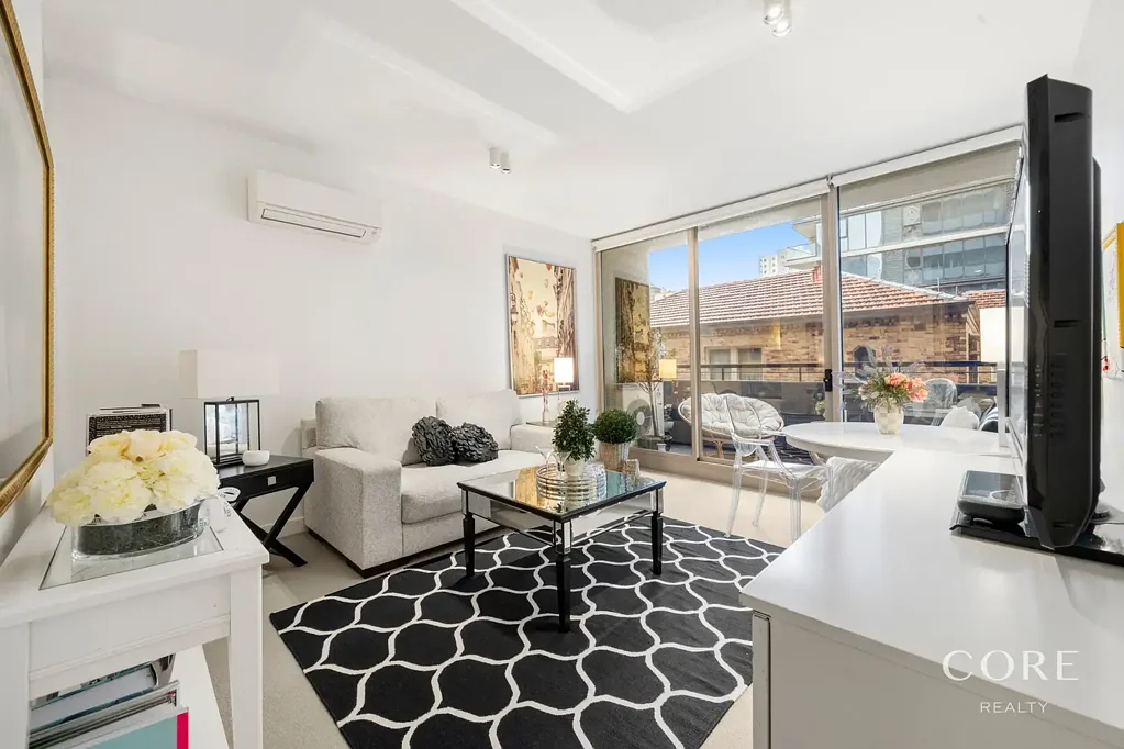 211/74 Queens Road, Melbourne, VIC 3004