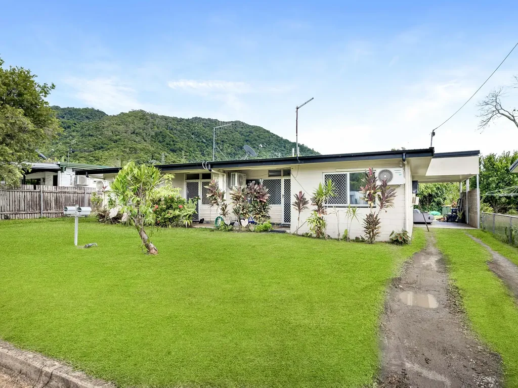 Earlville 4房  Two Homes, One Title – Exceptional Duplex Opportunity