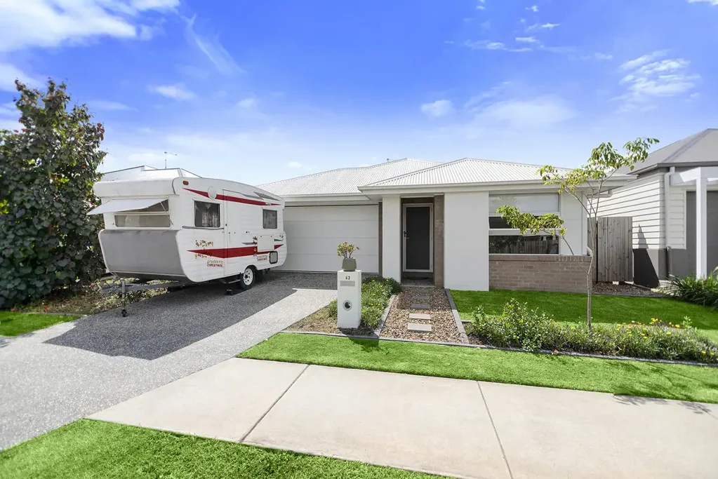 42 Rhythm Road, Ripley, QLD 4306
