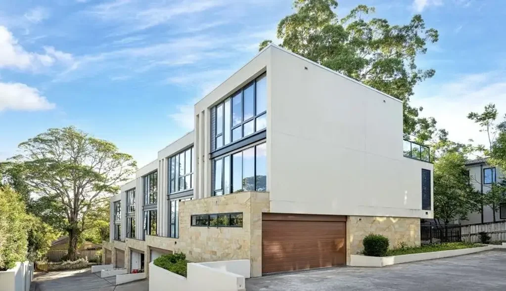 Exceptional Townhouse in Brilliant Location