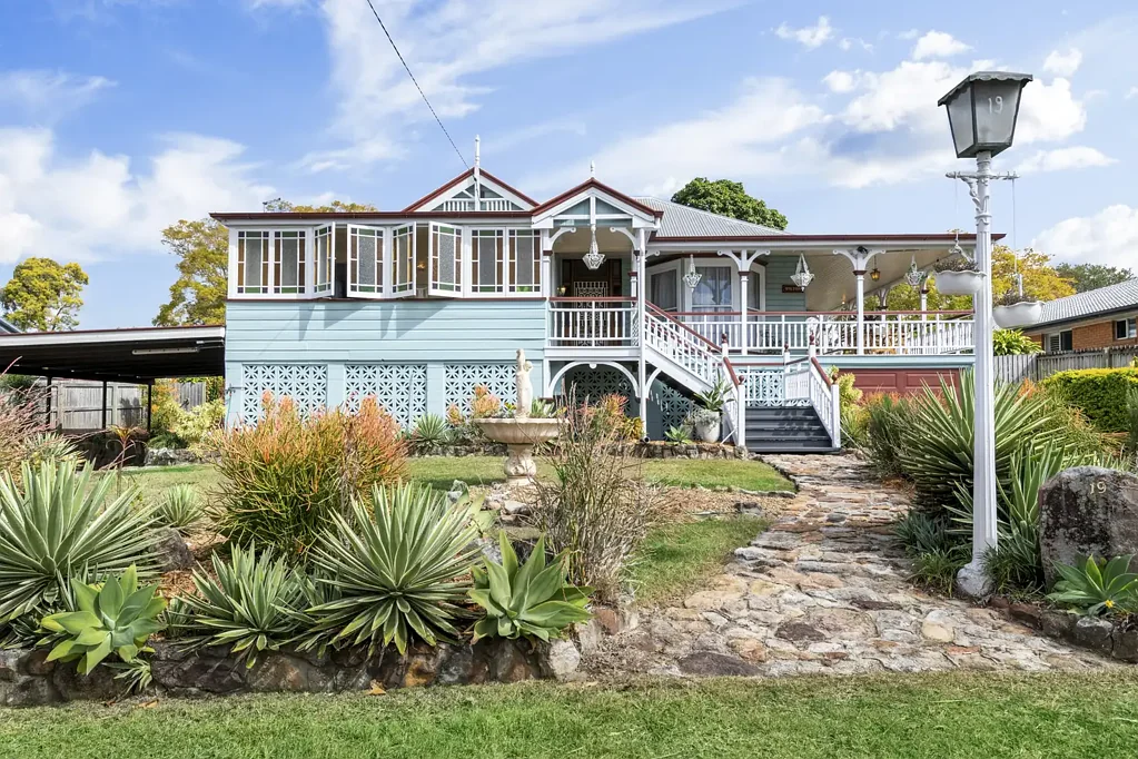 East Ipswich 5 Slaapkamer A Remarkable Piece of Ipswich History with Space for the Whole Family