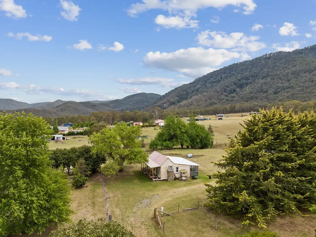 31 Hospital Hill Road, Araluen, NSW 2622