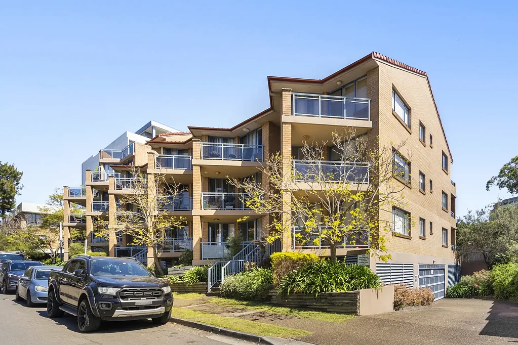 Miranda 2कमरा Contemporary Ground-Floor Living with Exceptional Outdoor Appeal