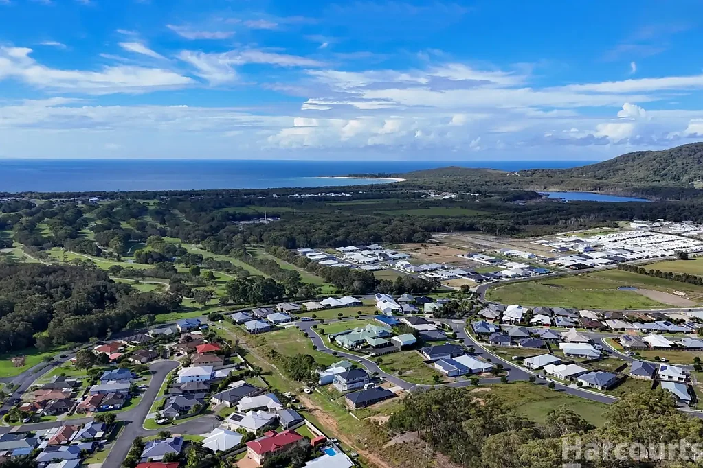 22 Olga Circuit, South West Rocks, NSW 2431