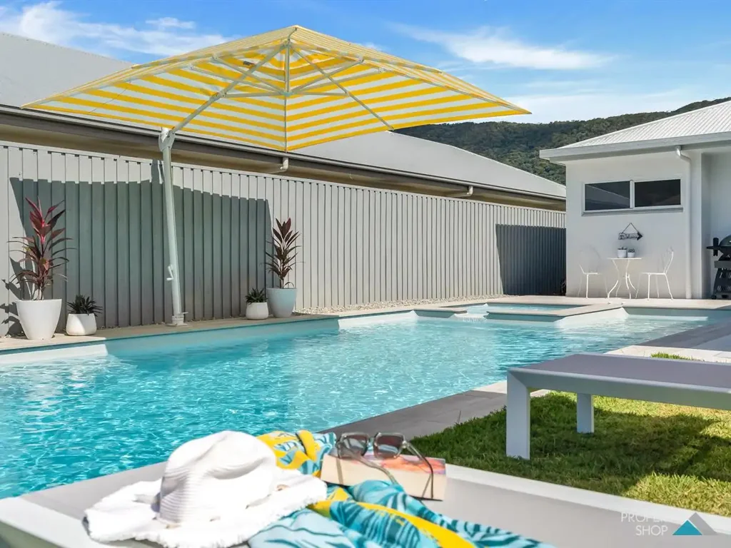 Kewarra Beach 4બેડરૂમ Hamptons Elegance Meets Coastal Lifestyle in “The Palms” Estate