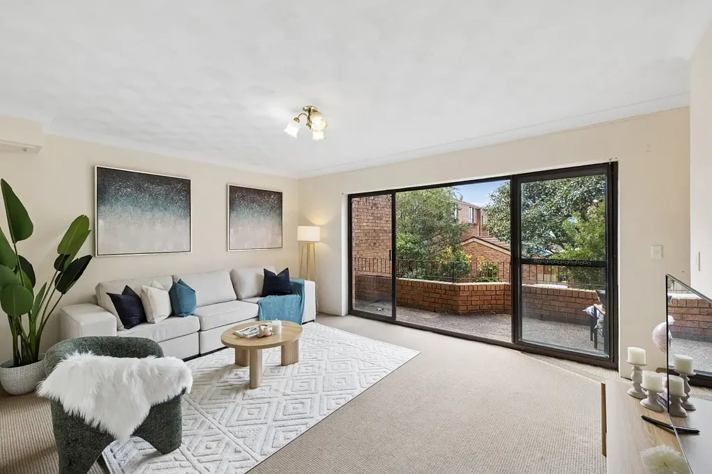 Carlingford 3chambre Double Brick Home, Endless Possibilities