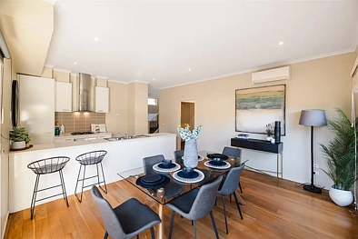 4/15 View Road, Bayswater, VIC 3153, 3 slaapkamers, 2 badkamers, Townhouse