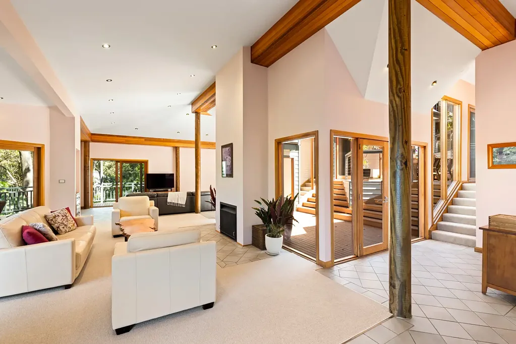 Avalon Beach 4Moenga Expansive Pavilion Design Delivers Beautifully on Every Front