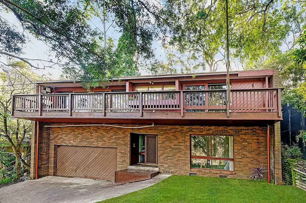 Thornleigh 4Kwarto Multi-Level Modern Haven