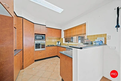 17 Regency Place, Kennington, VIC 3550, 4房, 2浴, House