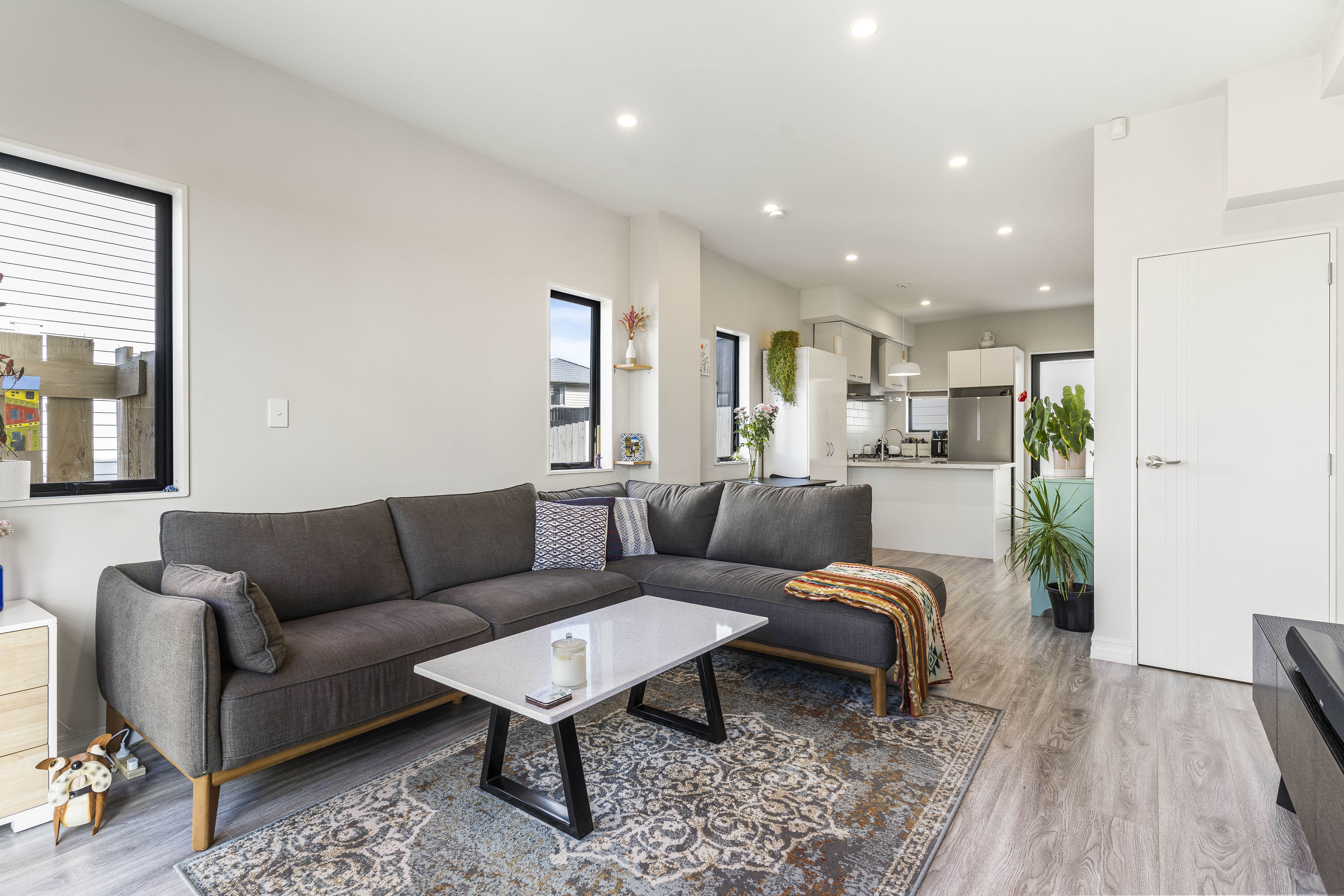 3/6 Hepburn Road, Glendene, Auckland - Waitakere, 2 phòng ngủ, 1 phòng tắm, Townhouse