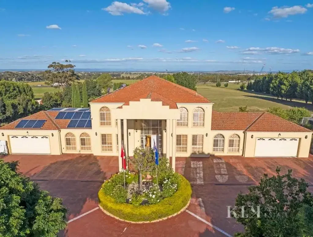 Mickleham 4ਬੈੱਡਰੂਮ Acreage. Architecture. Absolute Luxury.
