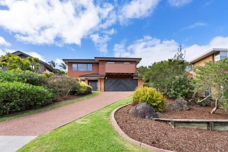 24 Bayside Drive, Browns Bay, North Shore City