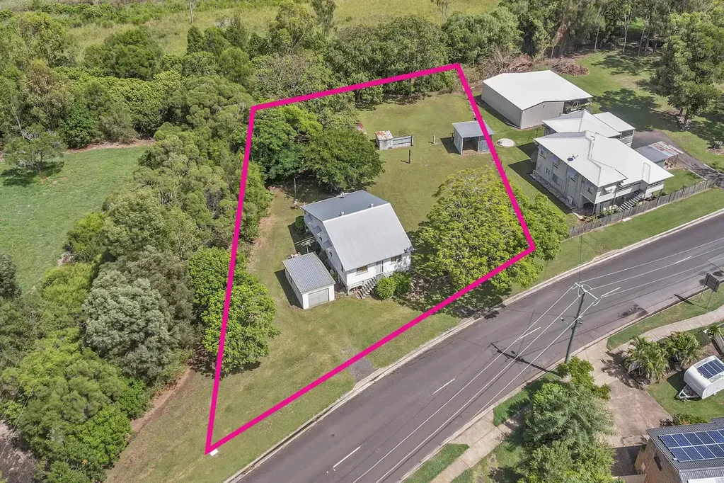 Marburg 2房 百年家族传承 2,018m²阔地 两卧两睡房 宁静乡村景 成熟庭院空间 家的历史温暖 2 bed plus 2 sleepout Character Home on 2,018m² Across Two Titles