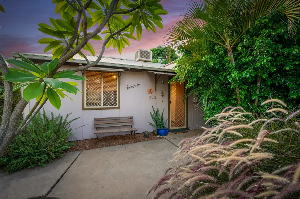 Kalgoorlie 4房  Affordable Family Living with Pool, Space & Extras