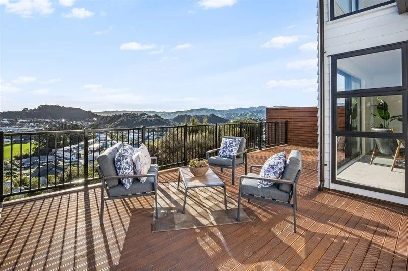 Whitby 3બેડરૂમ Elevated Living with Stunning Views