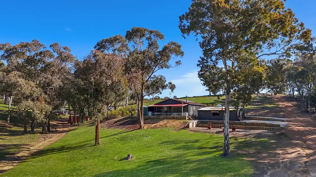 Mudgee  ESCAPE THE GRID, EMBRACE THE COUNTRY