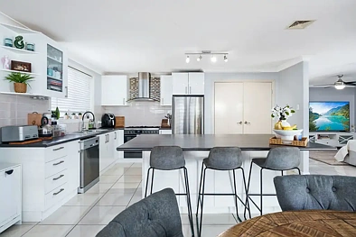 10 Dodonea Circuit, Mount Annan, NSW 2567, 5 slaapkamers, 2 badkamers, House