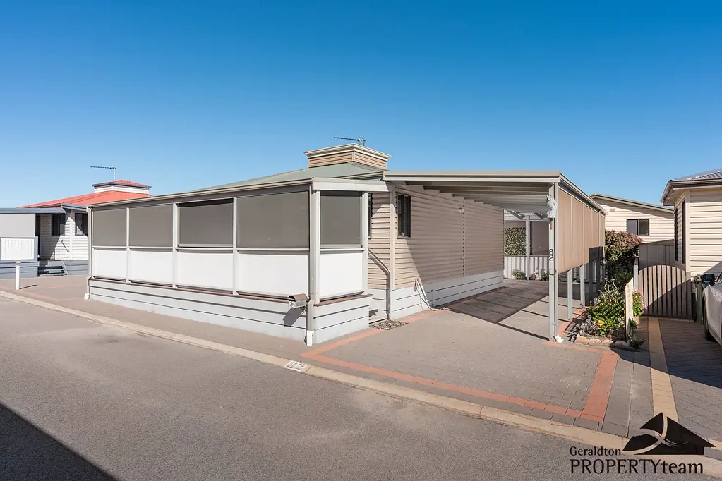 West End 3房  The Perfect Coastal Retreat for Retirement