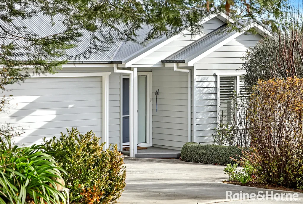 Mittagong 3બેડરૂમ Elevated Charm with North- Facing Views