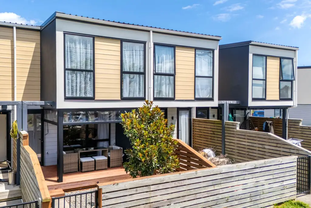Papatoetoe 2Moenga 1st Year Body Corp. Covered! Charming Home - I...
