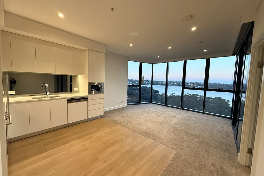Spacious and Stunning two bedrooms with City View and Water View
