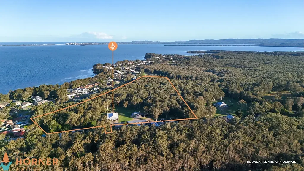 Tuggerawong 4房  Acreage Freedom by the Lake with a Home Business Advantage