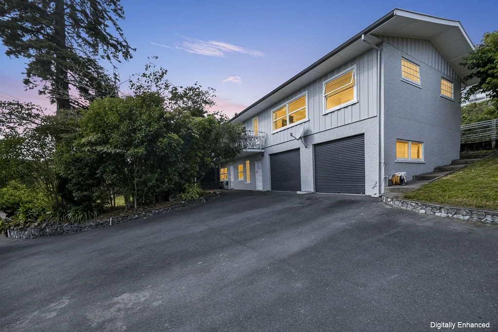 Annesbrook 3कमरा Spacious Split-Level Home with Potential!