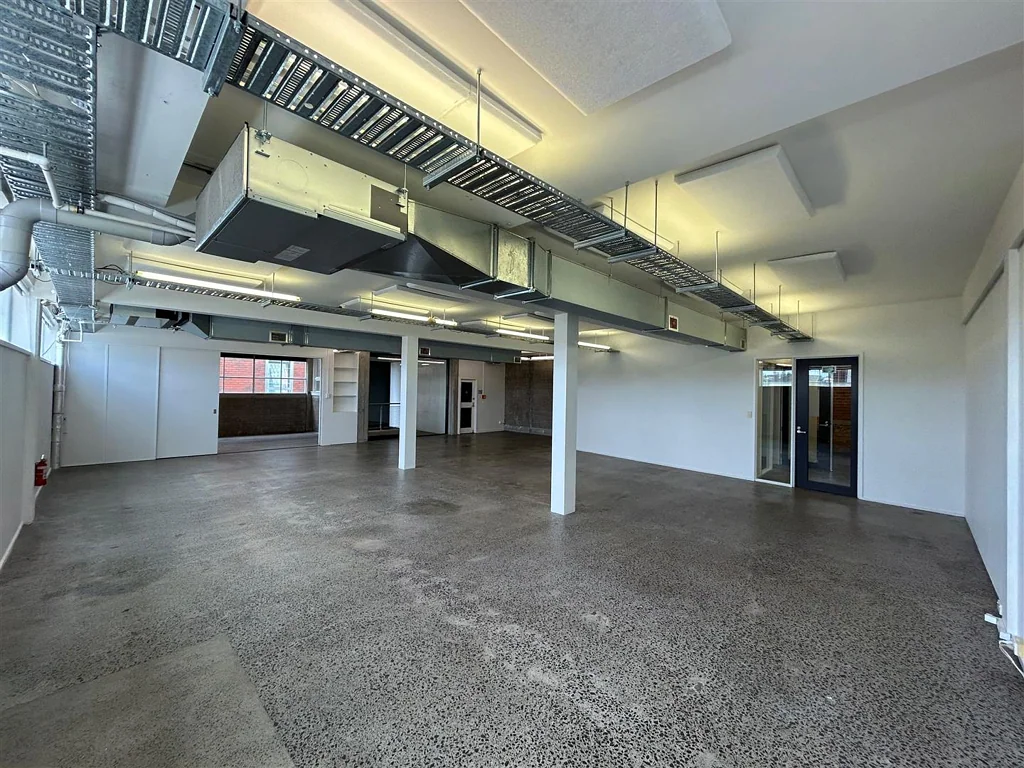 Freemans Bay Savills - Chic Sale Street Office