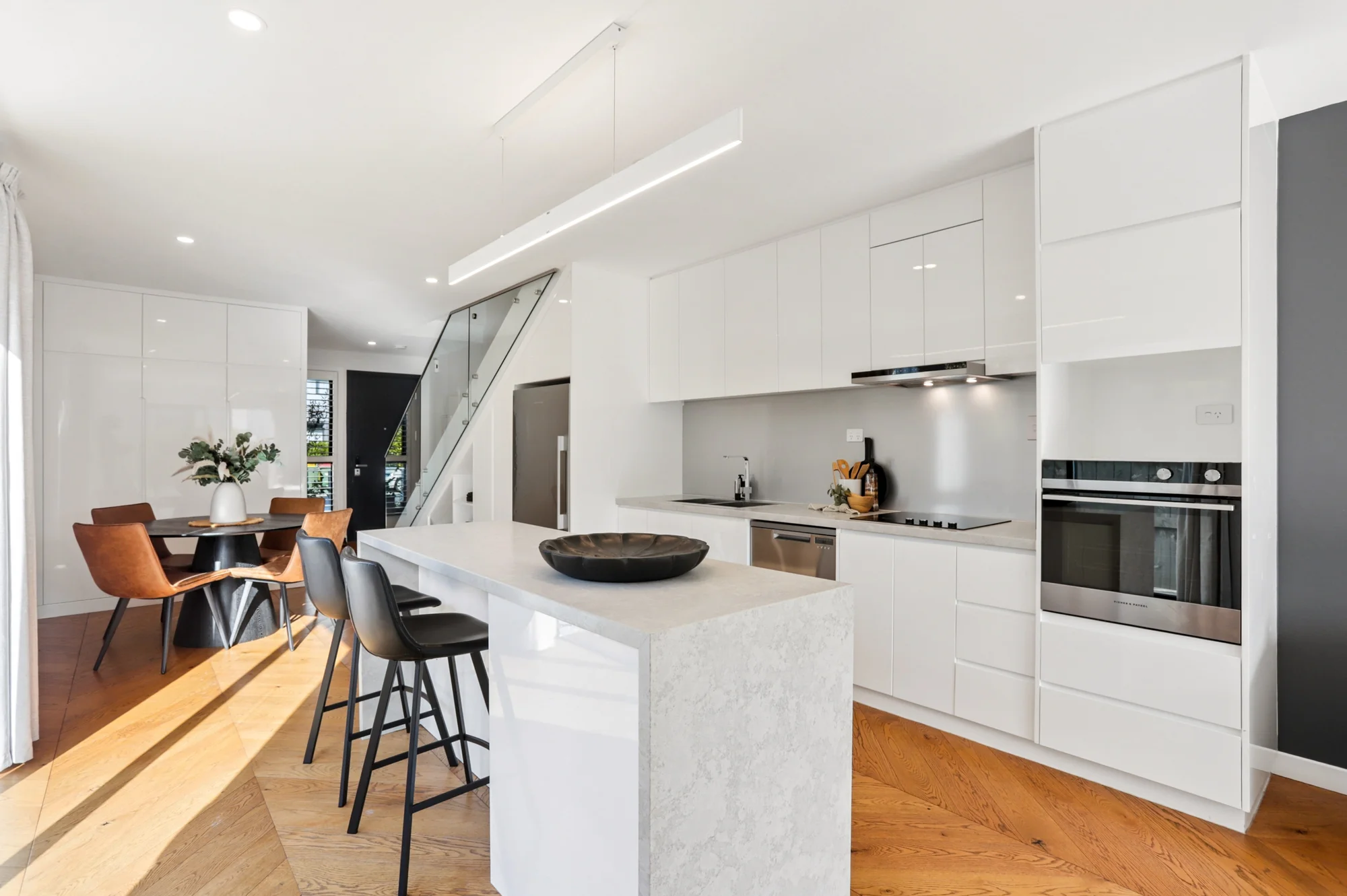 Hobsonville 3Kwarto Style, schools, sun, oh and a huge garden!