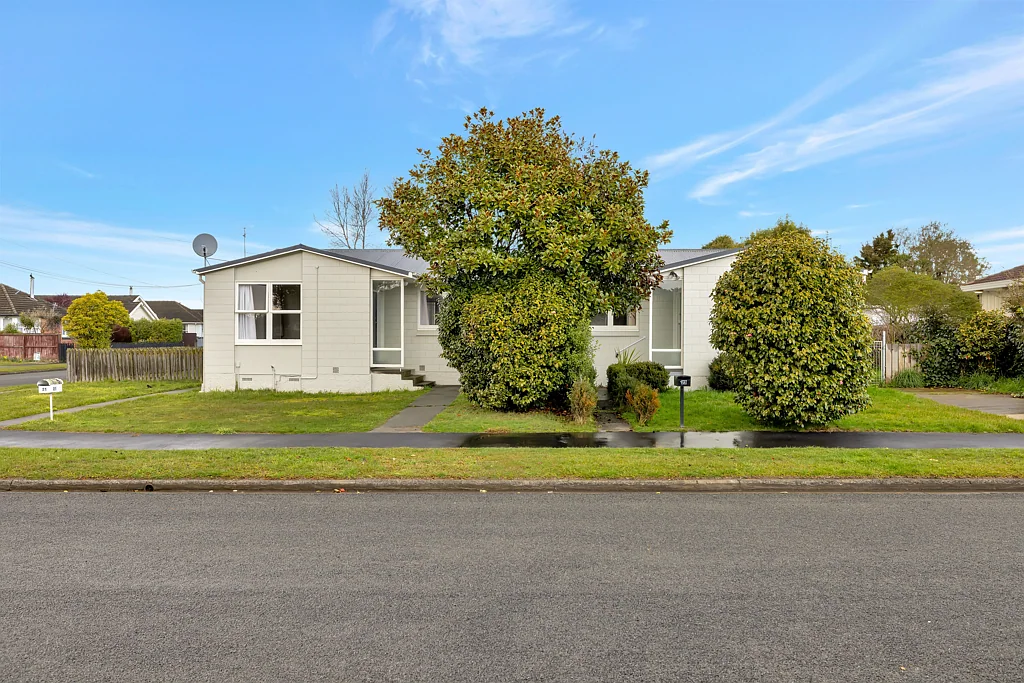 21 - 23 Ealing Street, Redwood, Canterbury