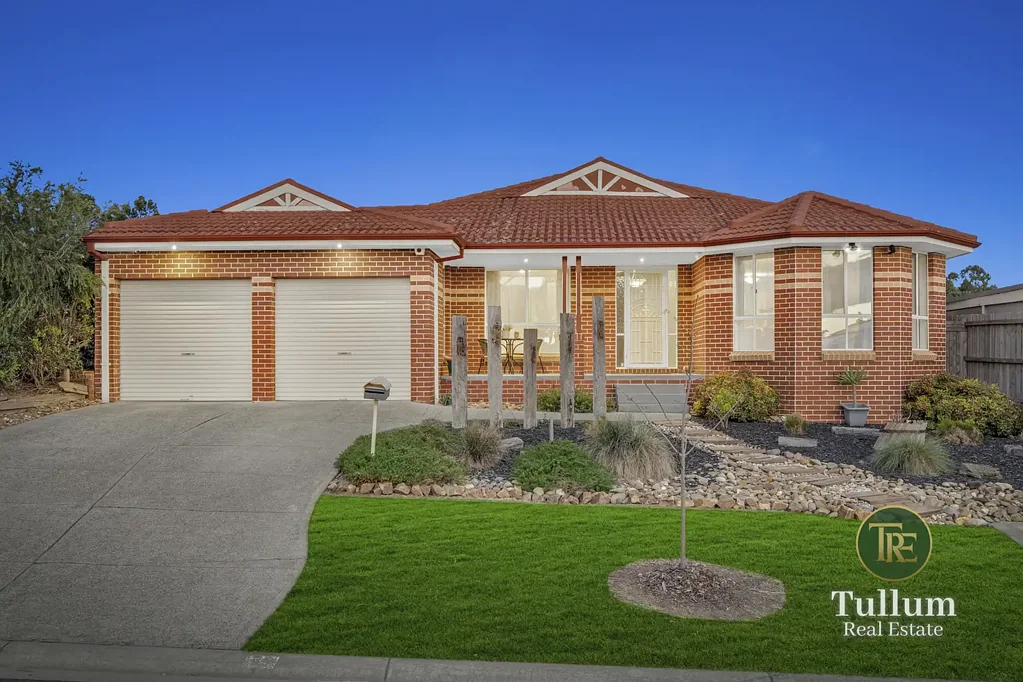 Narre Warren 4Kwarto Family Living with Effortless Indoor-Outdoor Appeal!