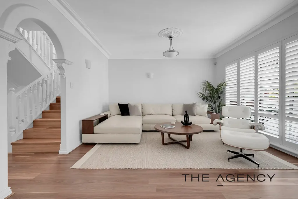 West Leederville 3房  Sophisticated Tri-Level Living near Lake Monger