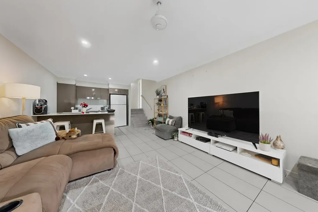 Palmwoods 3Kwarto Investment Opportunity -Duplex in Palmwoods