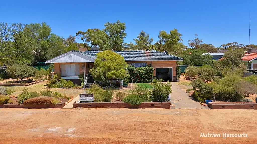 98 & 100 Altair Street, Southern Cross, WA 6426