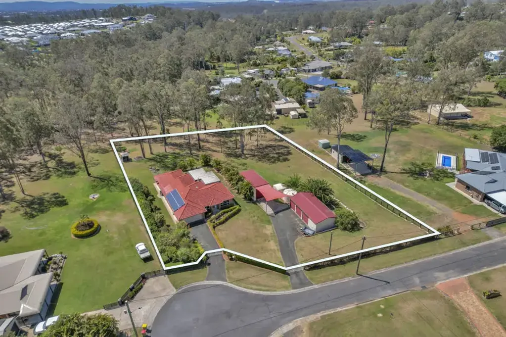 33-35 Eastfield Court, Deebing Heights, QLD 4306