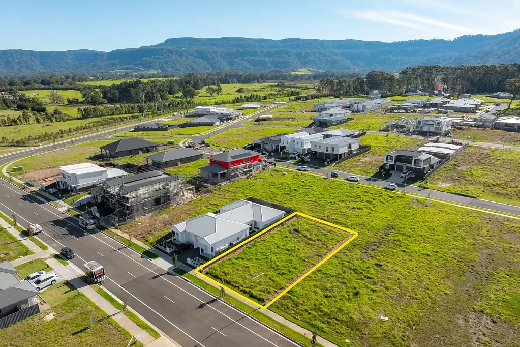 104 Lancaster Drive, Badagarang, NSW 2540