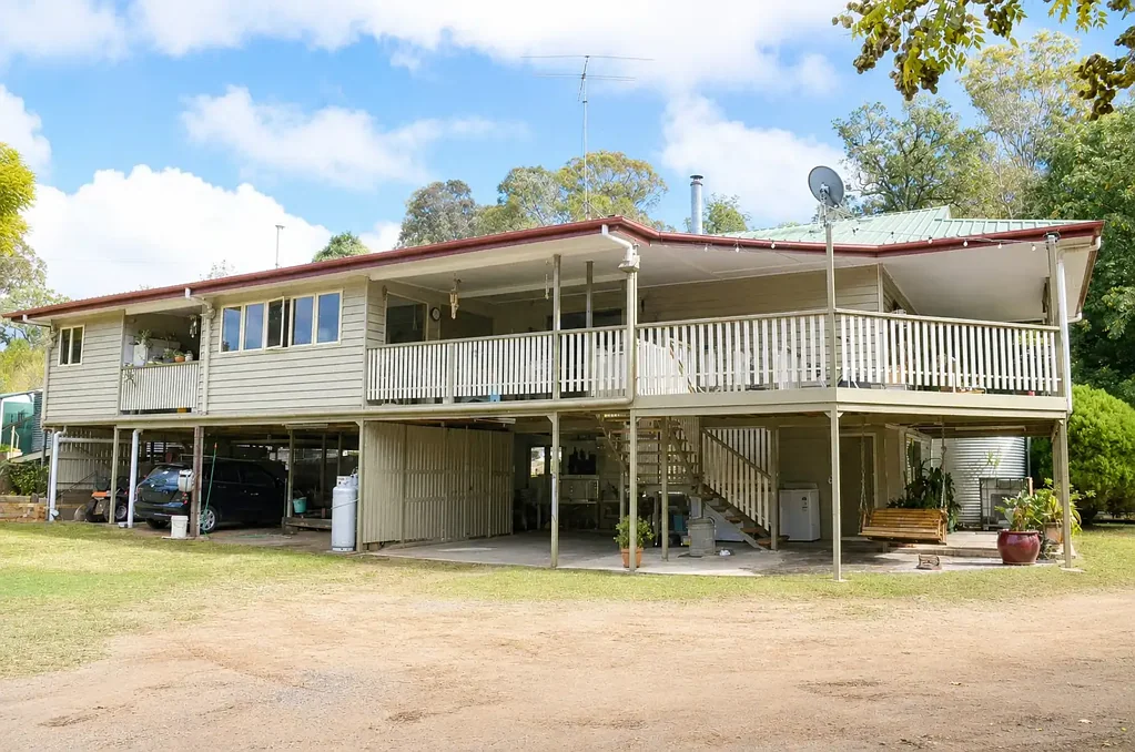 Nanango 4બેડરૂમ Country Charm Meets Endless Potential