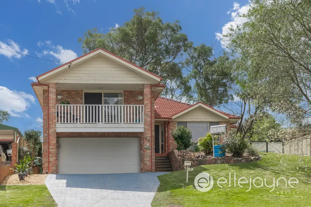 Dora Creek 6ਬੈੱਡਰੂਮ STYLISH DUAL OCCUPANCY WITH BEAUTIFUL ELEVATED HOME ON 877M2 BLOCK – DORA CREEK