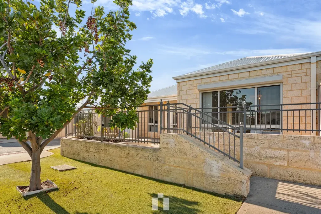 16 Holmes Street, Southern River, WA 6110