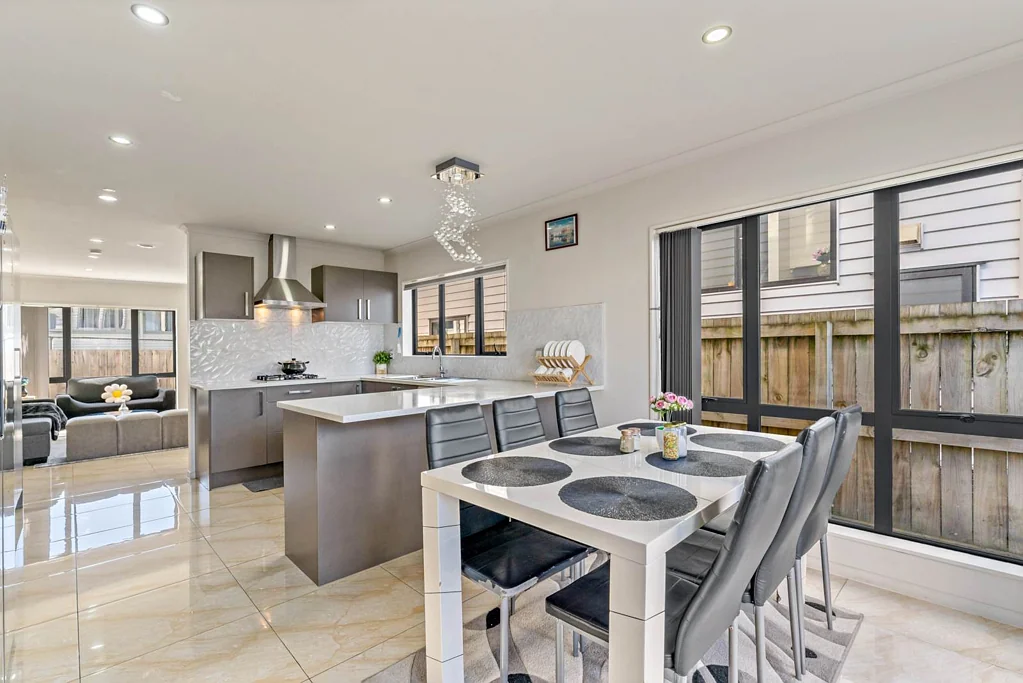 Papakura 4房  Luxury Living or Investment Potential
