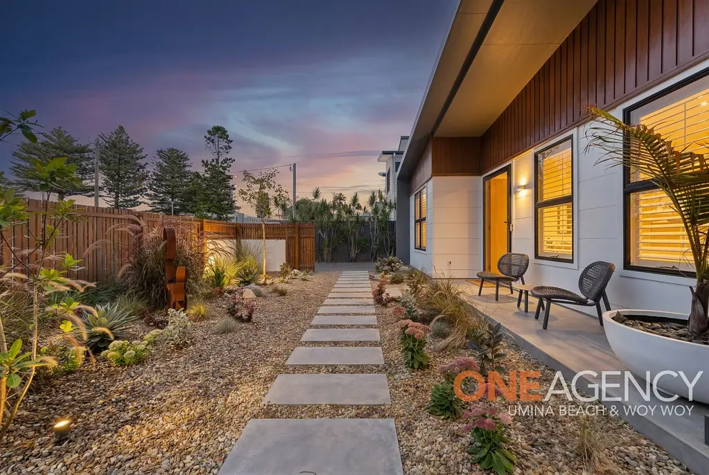 Umina Beach 6غرفة نوم BLUE CHIP LOCATION & SPACE FOR A LARGE FAMILY !