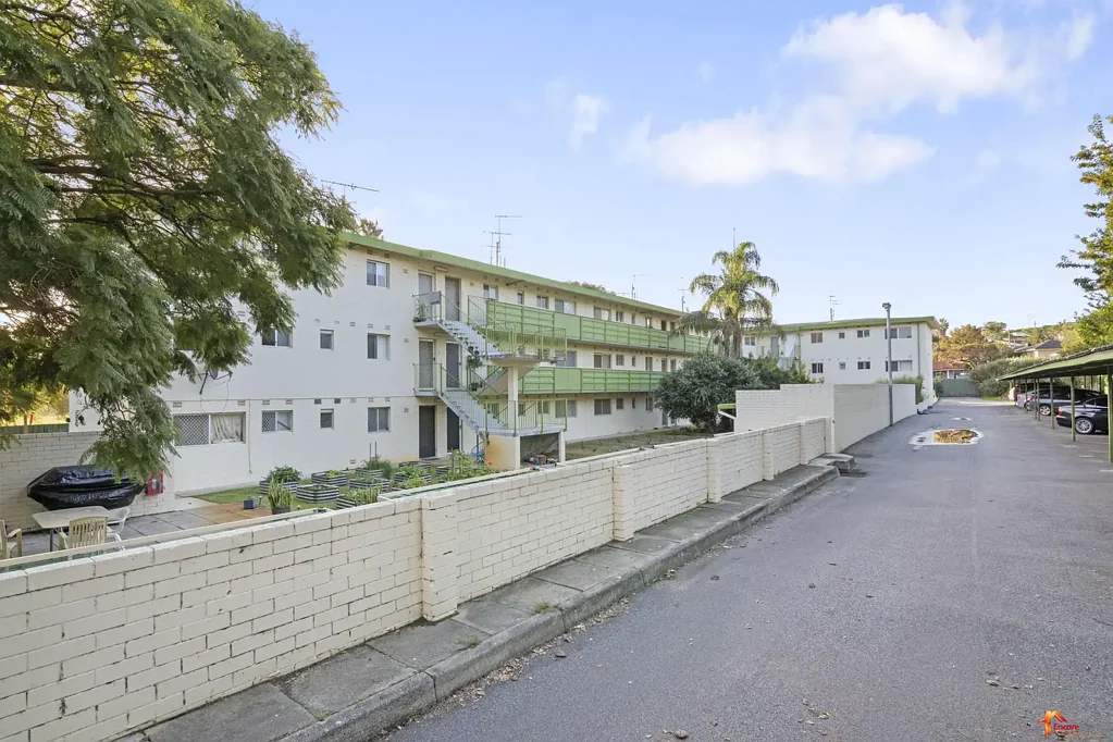 8/13 Milton Place, Orelia, WA 6167