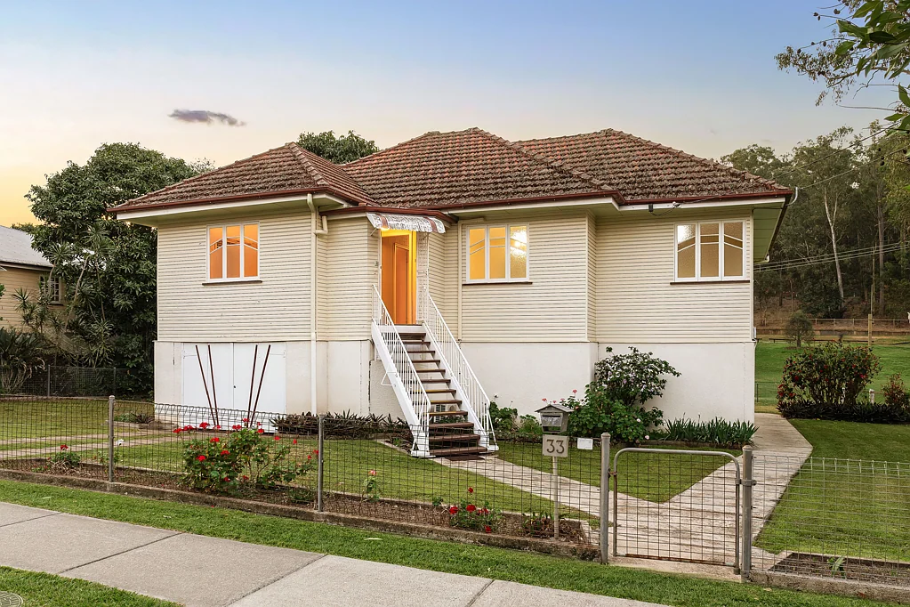 31-33 Rainworth Road, Bardon, QLD 4065