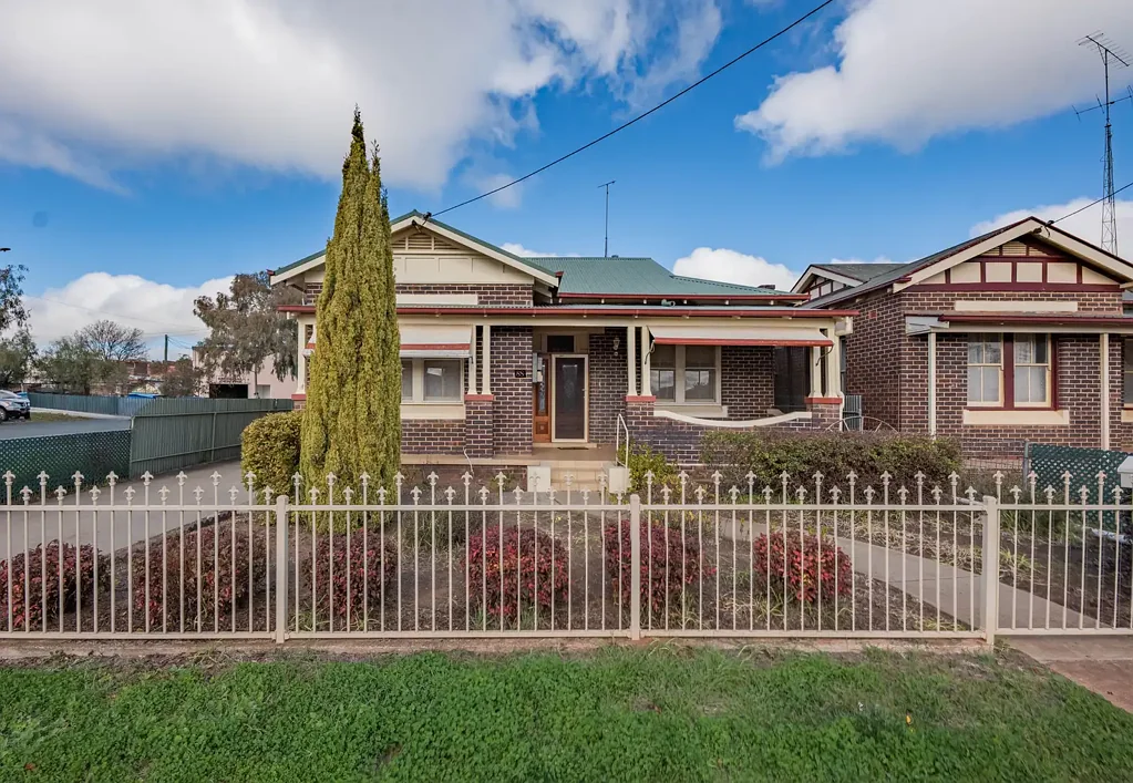 West Wyalong 3Moenga Spacious Federation Charm with an Impressive Shed
